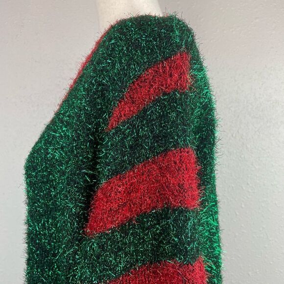 NWT 32 Degrees Christmas Cardigan Size M - Picture 5 of 10